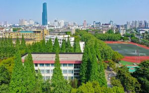 上海考生547分左右可以录取哪些大学？ 2025年高考可填报36所大学